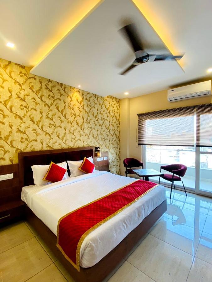Hotel Singla Residency Kangra Buitenkant foto